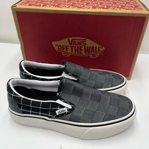 🌻🌻 VANS Womens Sneakers Classic Slip On.